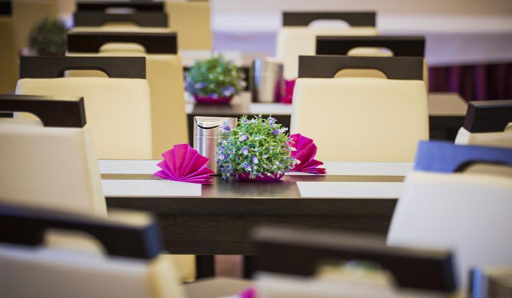Boutique Hotel'S III Pilsudskiego Lodz  Luaran gambar