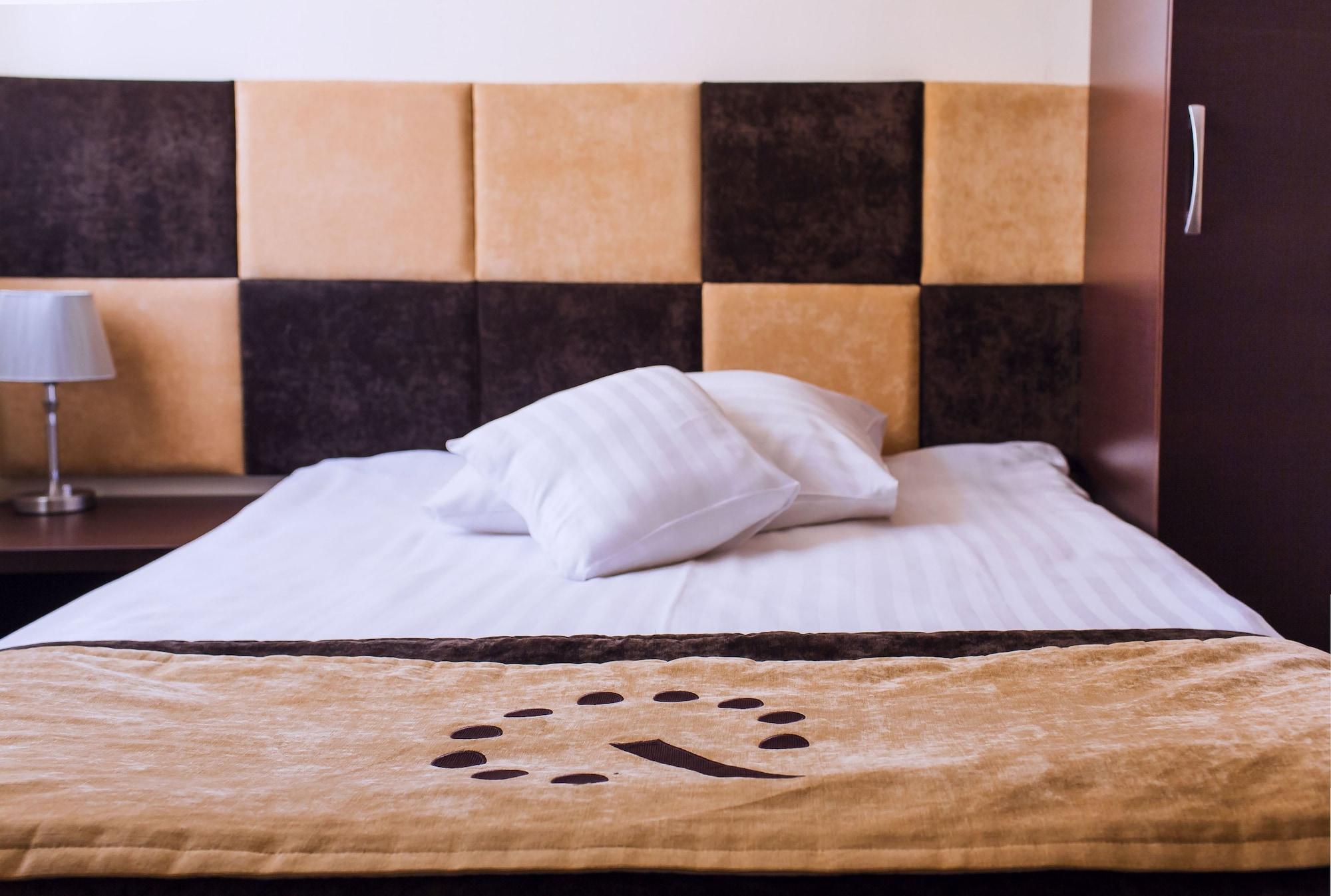 Boutique Hotel'S III Pilsudskiego Lodz  Luaran gambar