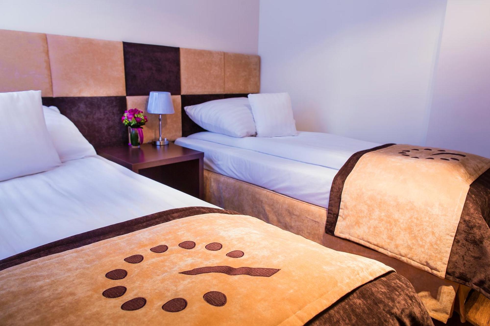 Boutique Hotel'S III Pilsudskiego Lodz  Luaran gambar