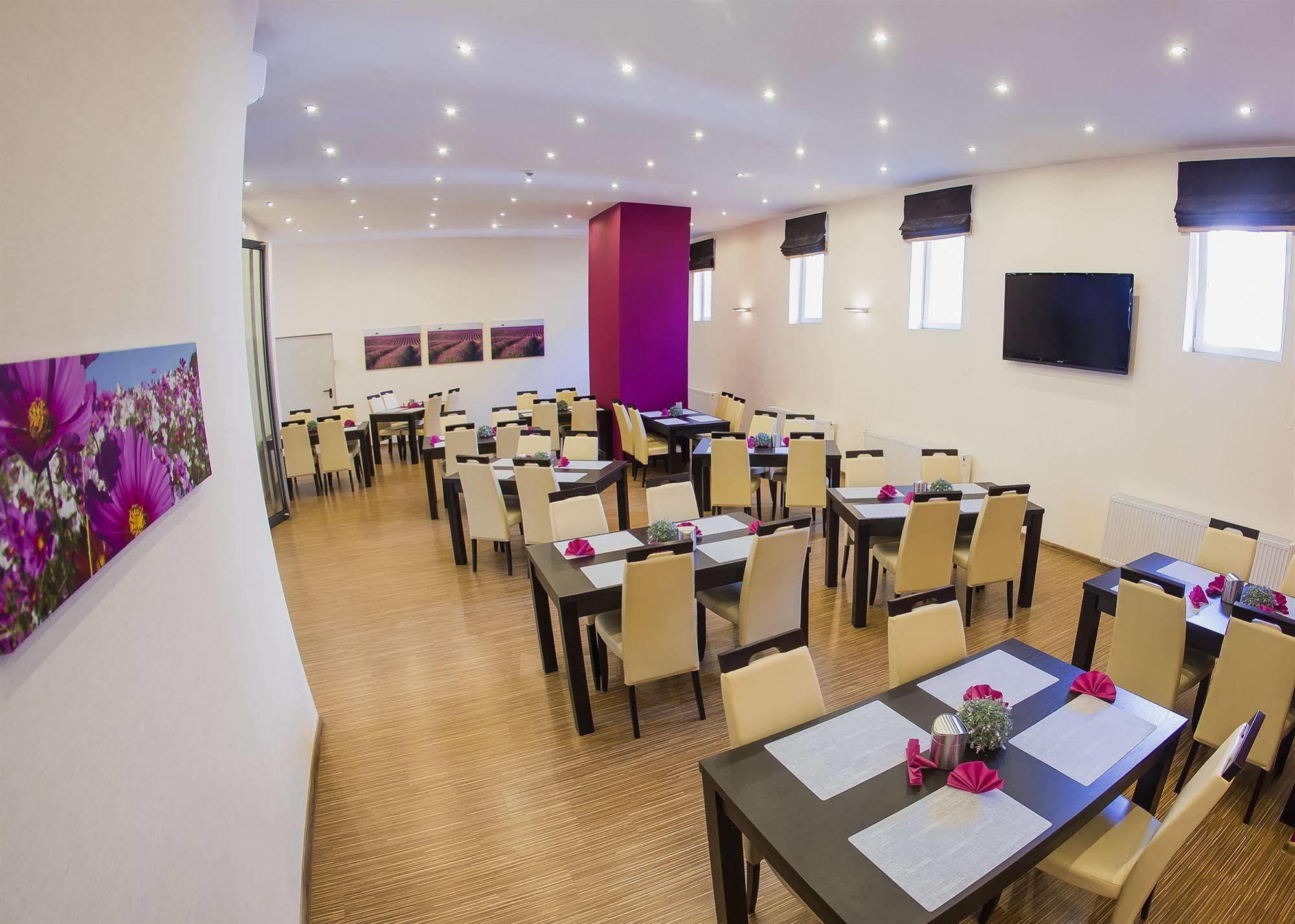 Boutique Hotel'S III Pilsudskiego Lodz  Luaran gambar